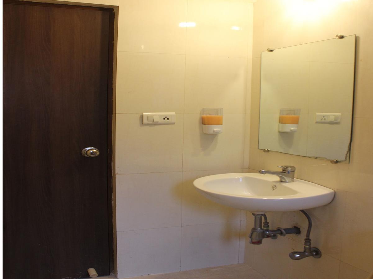 Boutique 2 Bhk North Goa Road Apartment Sangolda Exterior photo